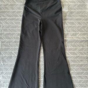 Old Navy women’s super flare go-dry pants